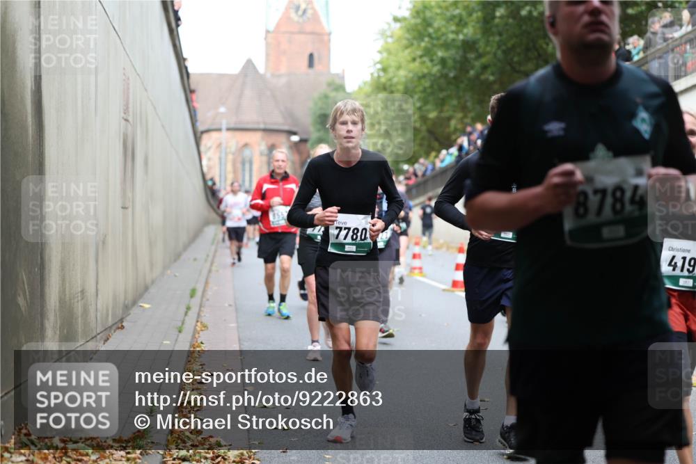 05.10.2025 - 20. swb-Marathon Bremen Michael Strokosch http://msf.ph/oto/9222863 05.10.2025 13:02:54 Laufen 7780, 8784, 419 meine-sportfotos.de