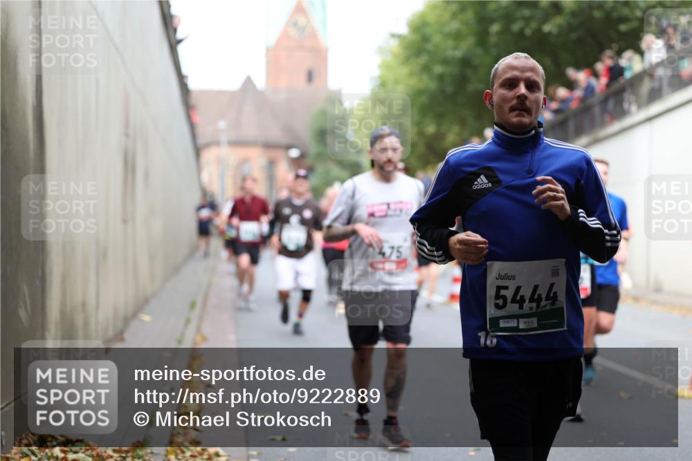 05.10.2025 - 20. swb-Marathon Bremen Michael Strokosch http://msf.ph/oto/9222889 05.10.2025 13:03:02 Laufen 475, 5444, 06671 meine-sportfotos.de