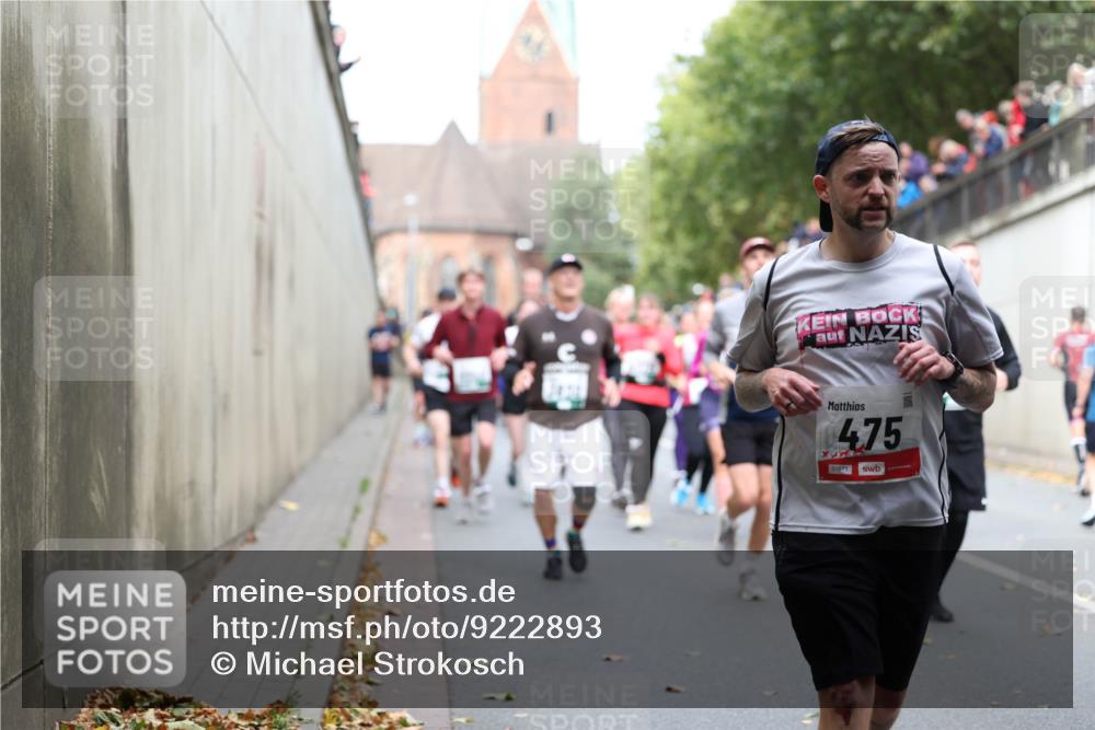 05.10.2025 - 20. swb-Marathon Bremen Michael Strokosch http://msf.ph/oto/9222893 05.10.2025 13:03:03 Laufen 475, 01671 meine-sportfotos.de