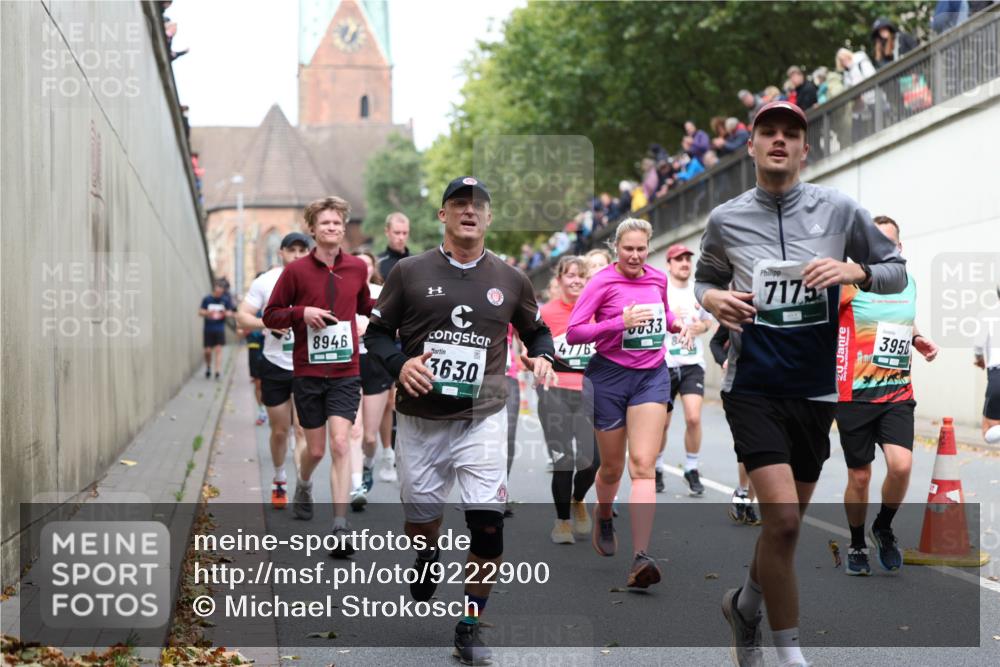 05.10.2025 - 20. swb-Marathon Bremen Michael Strokosch http://msf.ph/oto/9222900 05.10.2025 13:03:05 Laufen 8946, 3630, 033, 4776, 7175, 20, 3950 meine-sportfotos.de
