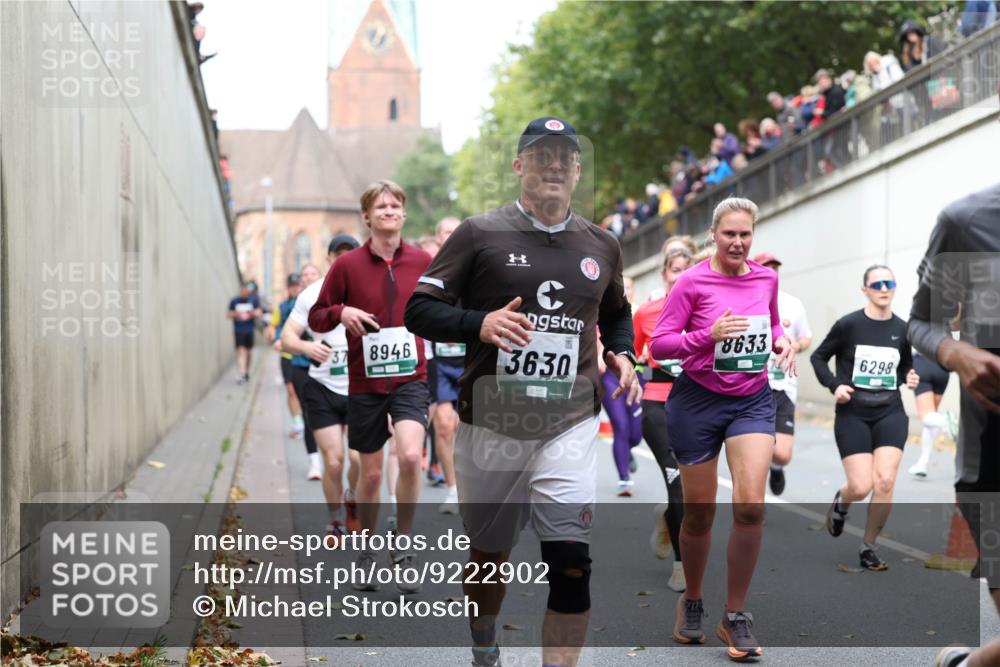05.10.2025 - 20. swb-Marathon Bremen Michael Strokosch http://msf.ph/oto/9222902 05.10.2025 13:03:05 Laufen 37, 8946, 3630, 8633, 6298 meine-sportfotos.de
