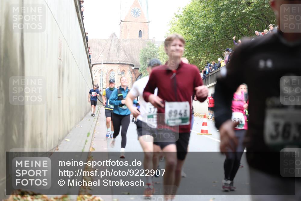 05.10.2025 - 20. swb-Marathon Bremen Michael Strokosch http://msf.ph/oto/9222907 05.10.2025 13:03:07 Laufen 8945, 363 meine-sportfotos.de