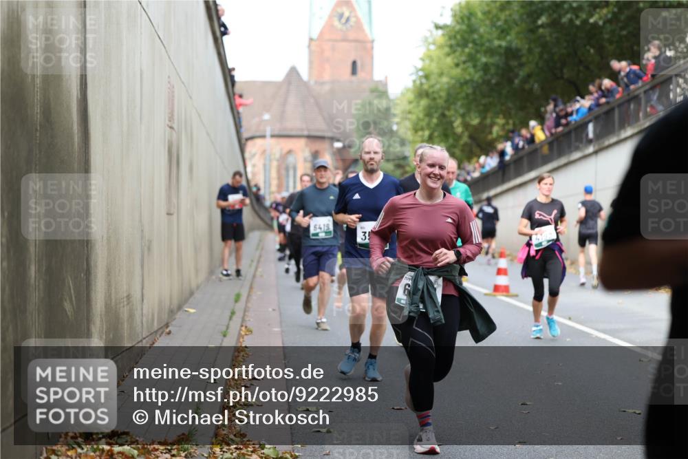 05.10.2025 - 20. swb-Marathon Bremen Michael Strokosch http://msf.ph/oto/9222985 05.10.2025 13:03:29 Laufen 5419, 3 meine-sportfotos.de