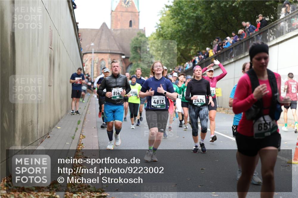 05.10.2025 - 20. swb-Marathon Bremen Michael Strokosch http://msf.ph/oto/9223002 05.10.2025 13:03:37 Laufen 9143, 5180, 4813, 3474, 93, 651 meine-sportfotos.de
