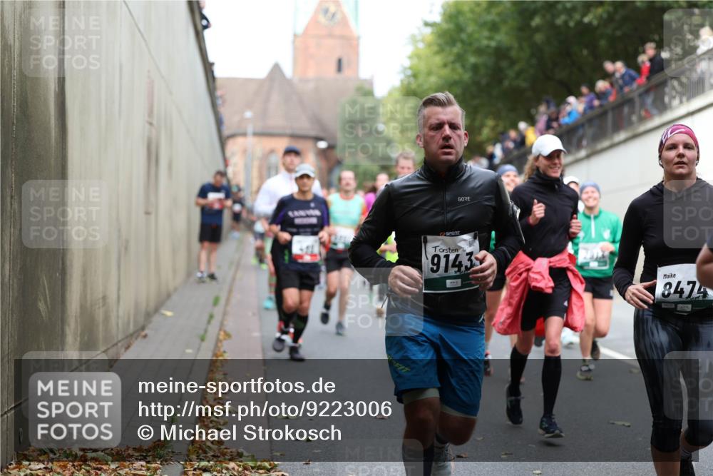 05.10.2025 - 20. swb-Marathon Bremen Michael Strokosch http://msf.ph/oto/9223006 05.10.2025 13:03:39 Laufen 9143, 8475, 08232 meine-sportfotos.de
