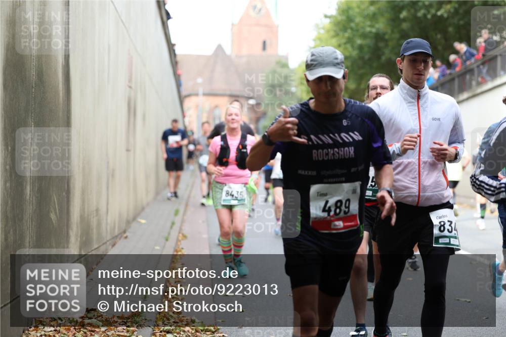 05.10.2025 - 20. swb-Marathon Bremen Michael Strokosch http://msf.ph/oto/9223013 05.10.2025 13:03:42 Laufen 8435, 489, 83 meine-sportfotos.de