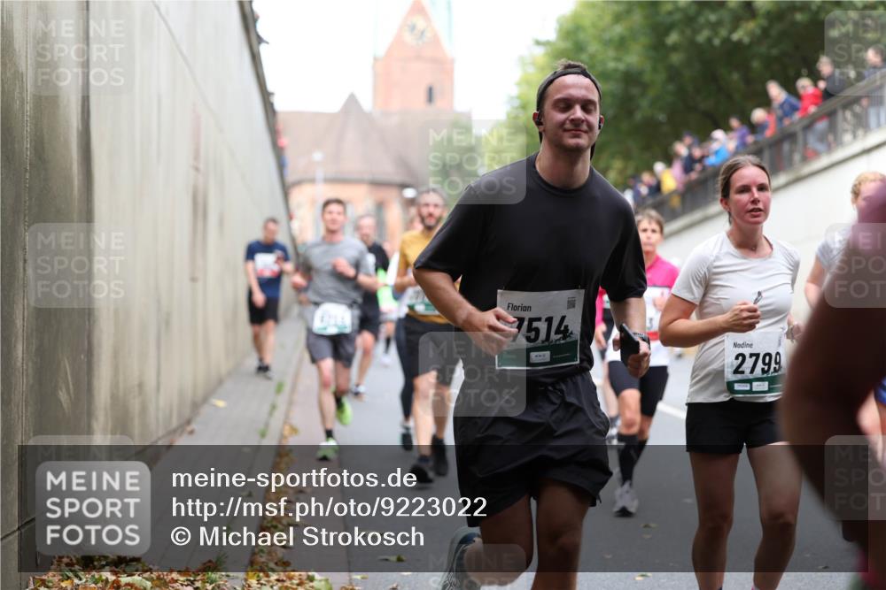 05.10.2025 - 20. swb-Marathon Bremen Michael Strokosch http://msf.ph/oto/9223022 05.10.2025 13:03:45 Laufen 7514, 2799 meine-sportfotos.de