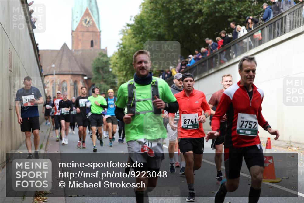 05.10.2025 - 20. swb-Marathon Bremen Michael Strokosch http://msf.ph/oto/9223048 05.10.2025 13:03:52 Laufen 36, 4175, 211, 8741, 7752 meine-sportfotos.de