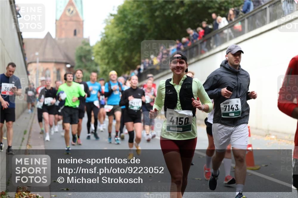 05.10.2025 - 20. swb-Marathon Bremen Michael Strokosch http://msf.ph/oto/9223052 05.10.2025 13:03:53 Laufen 36, 4150, 7143 meine-sportfotos.de