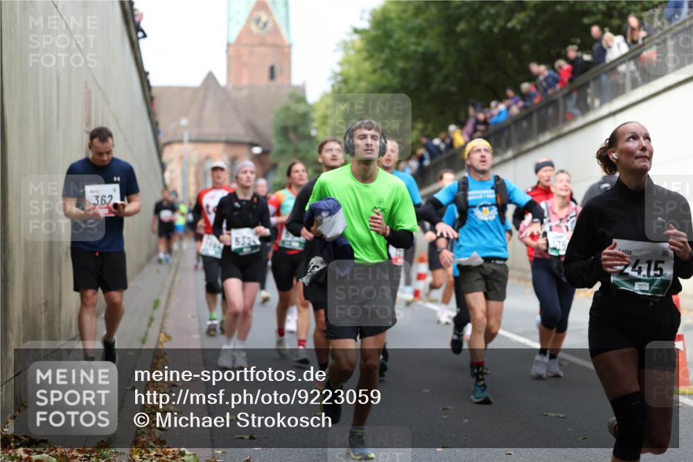 05.10.2025 - 20. swb-Marathon Bremen Michael Strokosch http://msf.ph/oto/9223059 05.10.2025 13:03:55 Laufen 362, 24, 15 meine-sportfotos.de