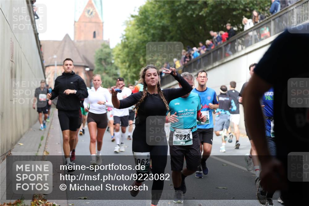 05.10.2025 - 20. swb-Marathon Bremen Michael Strokosch http://msf.ph/oto/9223082 05.10.2025 13:04:03 Laufen 062, 70, 3, 8628 meine-sportfotos.de