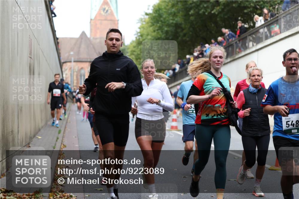 05.10.2025 - 20. swb-Marathon Bremen Michael Strokosch http://msf.ph/oto/9223089 05.10.2025 13:04:05 Laufen 53, 548 meine-sportfotos.de