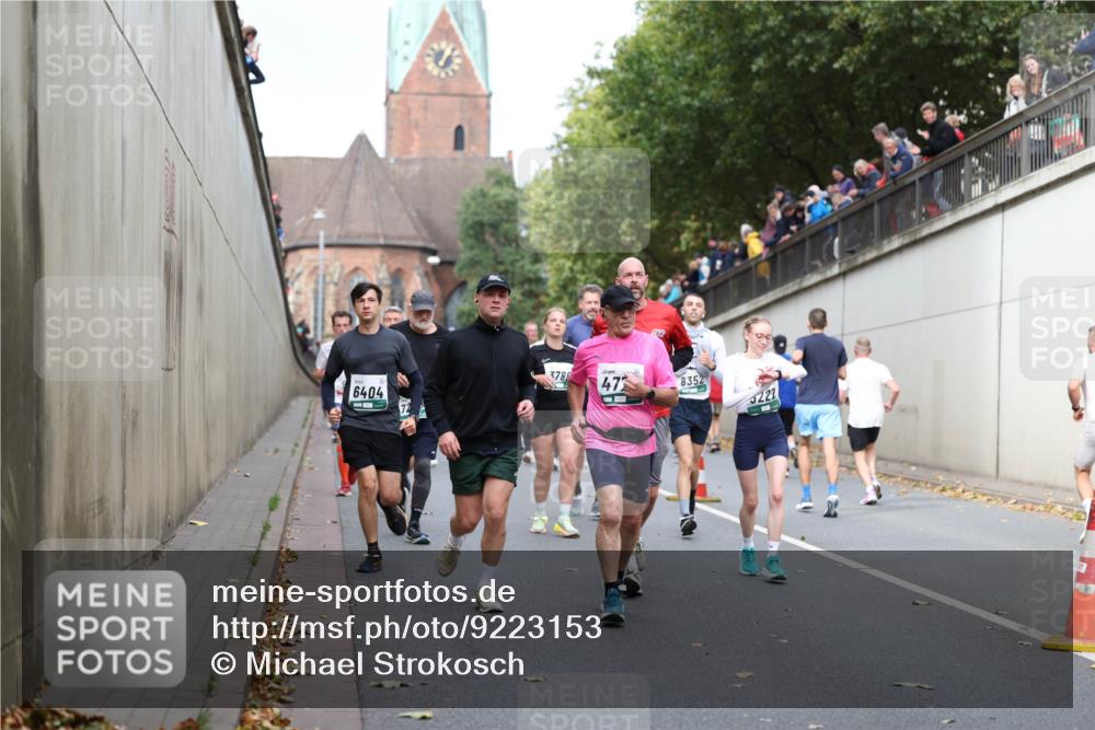 05.10.2025 - 20. swb-Marathon Bremen Michael Strokosch http://msf.ph/oto/9223153 05.10.2025 13:04:22 Laufen 6404, 3786, 477, 8352, 5227 meine-sportfotos.de