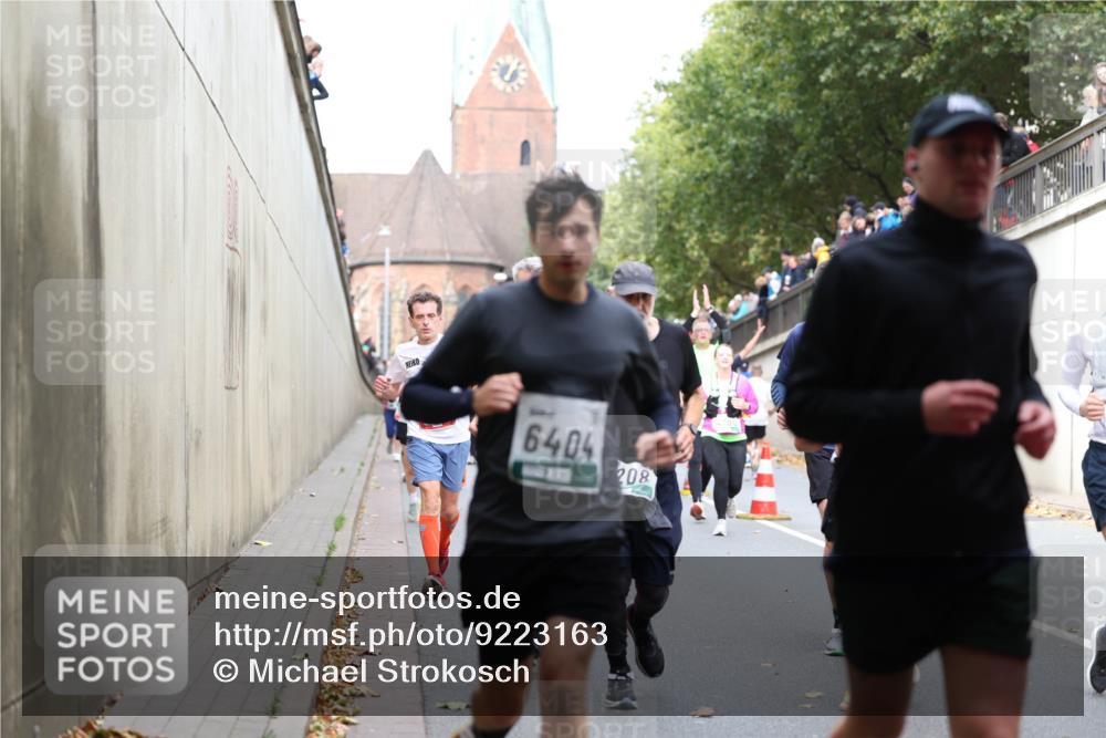 05.10.2025 - 20. swb-Marathon Bremen Michael Strokosch http://msf.ph/oto/9223163 05.10.2025 13:04:25 Laufen 6404, 208 meine-sportfotos.de