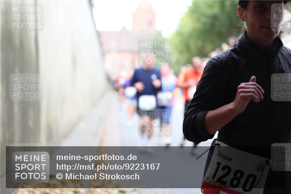 05.10.2025 - 20. swb-Marathon Bremen Michael Strokosch http://msf.ph/oto/9223167 05.10.2025 13:04:35 Laufen 1280 meine-sportfotos.de