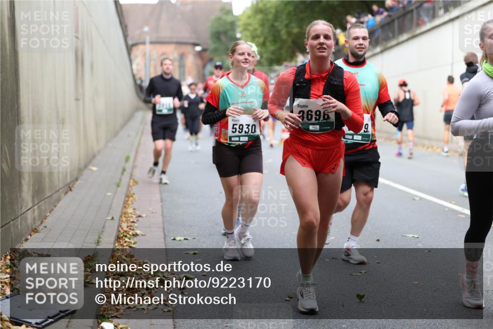 05.10.2025 - 20. swb-Marathon Bremen Michael Strokosch http://msf.ph/oto/9223170 05.10.2025 13:04:42 Laufen 3416, 5930, 3696, 9 meine-sportfotos.de