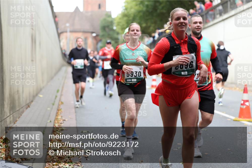 05.10.2025 - 20. swb-Marathon Bremen Michael Strokosch http://msf.ph/oto/9223172 05.10.2025 13:04:42 Laufen 9600, 5930 meine-sportfotos.de