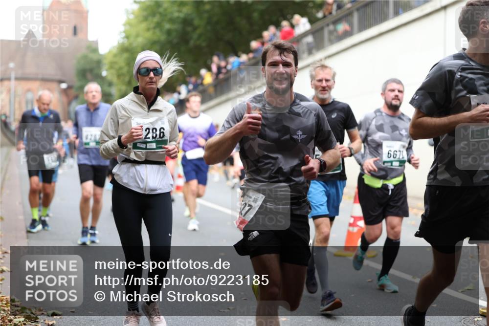 05.10.2025 - 20. swb-Marathon Bremen Michael Strokosch http://msf.ph/oto/9223185 05.10.2025 13:04:51 Laufen 286, 667 meine-sportfotos.de