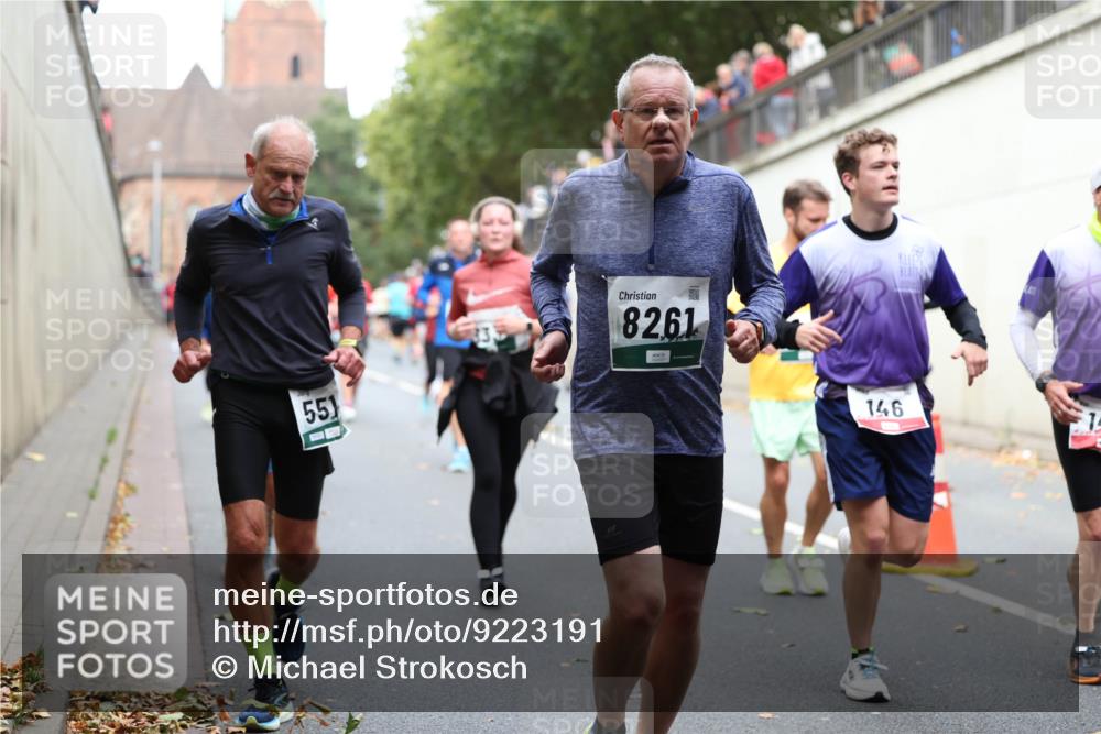 05.10.2025 - 20. swb-Marathon Bremen Michael Strokosch http://msf.ph/oto/9223191 05.10.2025 13:04:53 Laufen 551, 8261, 146 meine-sportfotos.de
