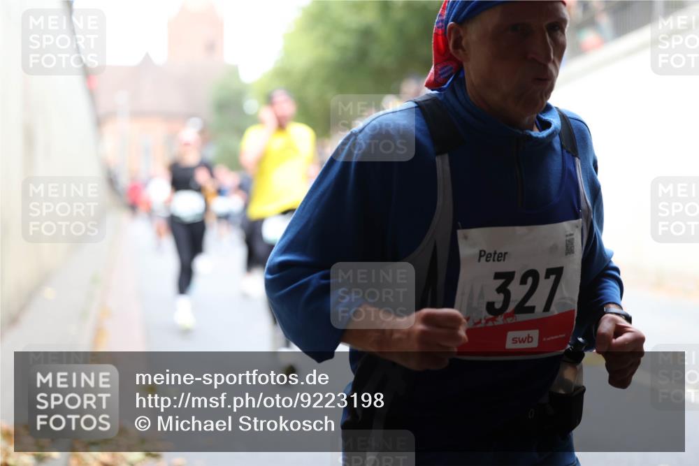 05.10.2025 - 20. swb-Marathon Bremen Michael Strokosch http://msf.ph/oto/9223198 05.10.2025 13:04:56 Laufen 327 meine-sportfotos.de