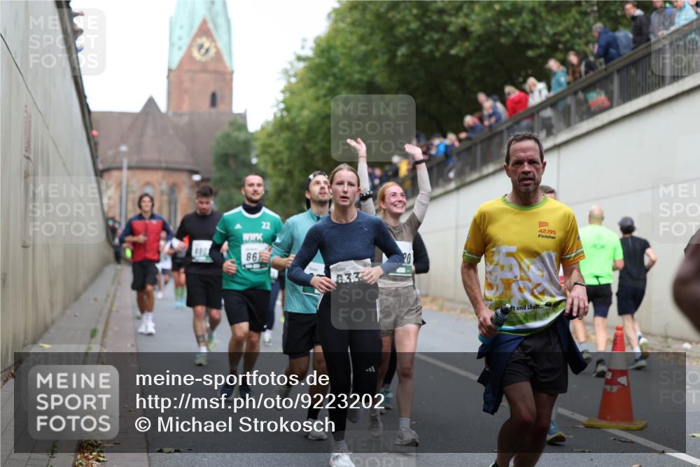 05.10.2025 - 20. swb-Marathon Bremen Michael Strokosch http://msf.ph/oto/9223202 05.10.2025 13:05:06 Laufen 86, 22, 633, 20, 42, 195 meine-sportfotos.de