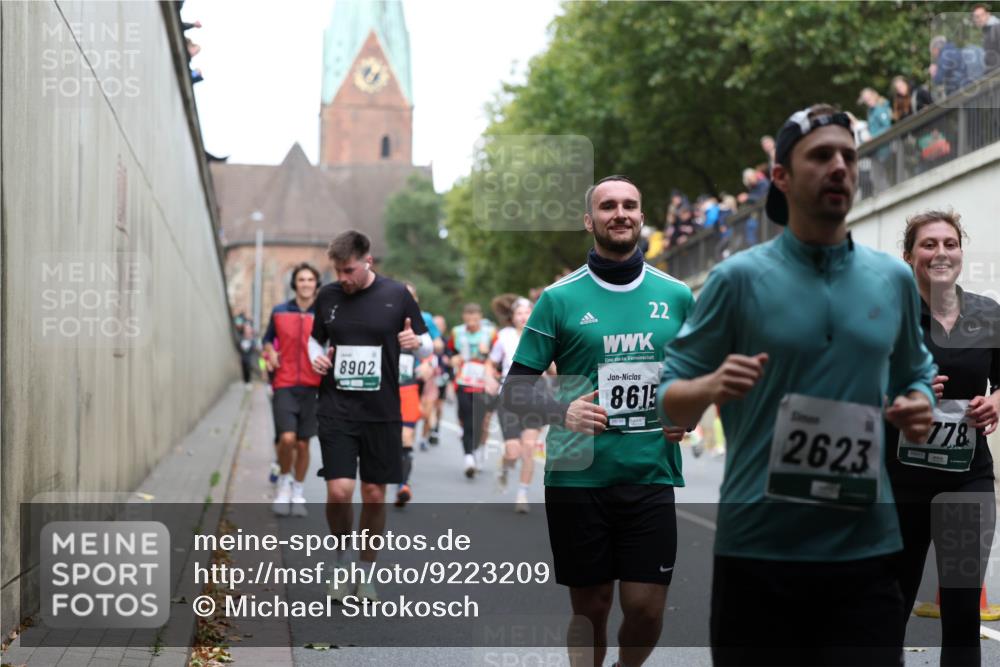 05.10.2025 - 20. swb-Marathon Bremen Michael Strokosch http://msf.ph/oto/9223209 05.10.2025 13:05:08 Laufen 60, 778, 8902, 22, 22, 8615, 2623, 05617 meine-sportfotos.de