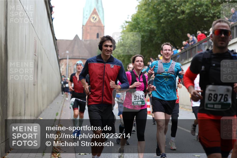 05.10.2025 - 20. swb-Marathon Bremen Michael Strokosch http://msf.ph/oto/9223214 05.10.2025 13:05:12 Laufen 64, 9142, 6976 meine-sportfotos.de