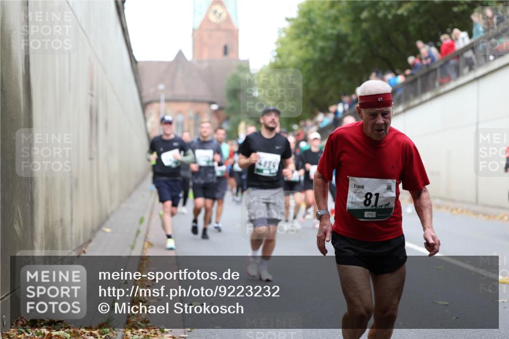 05.10.2025 - 20. swb-Marathon Bremen Michael Strokosch http://msf.ph/oto/9223232 05.10.2025 13:05:20 Laufen 4854, 09711, 81 meine-sportfotos.de