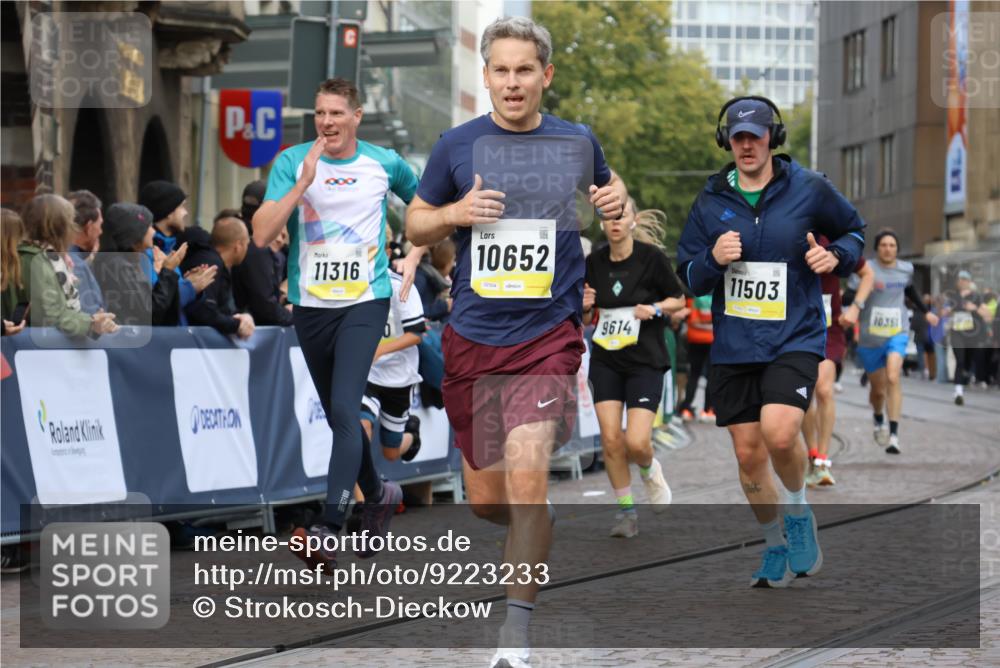 05.10.2025 - 20. swb-Marathon Bremen Strokosch-Dieckow http://msf.ph/oto/9223233 05.10.2025 10:44:03 Ziel 9614, 9919, 10351, 10649, 10652, 10780, 11316, 11503, 11645 meine-sportfotos.de