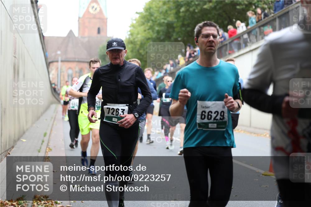 05.10.2025 - 20. swb-Marathon Bremen Michael Strokosch http://msf.ph/oto/9223257 05.10.2025 13:05:33 Laufen 726, 3, 6629 meine-sportfotos.de