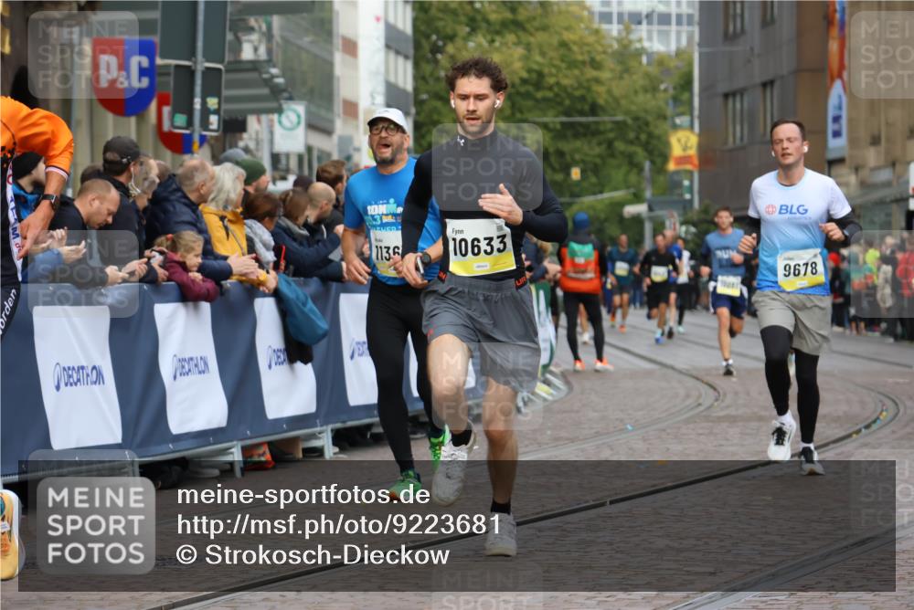05.10.2025 - 20. swb-Marathon Bremen Strokosch-Dieckow http://msf.ph/oto/9223681 05.10.2025 10:44:58 Ziel 9202, 9590, 9678, 10568, 10633, 10851, 11362, 11715 meine-sportfotos.de
