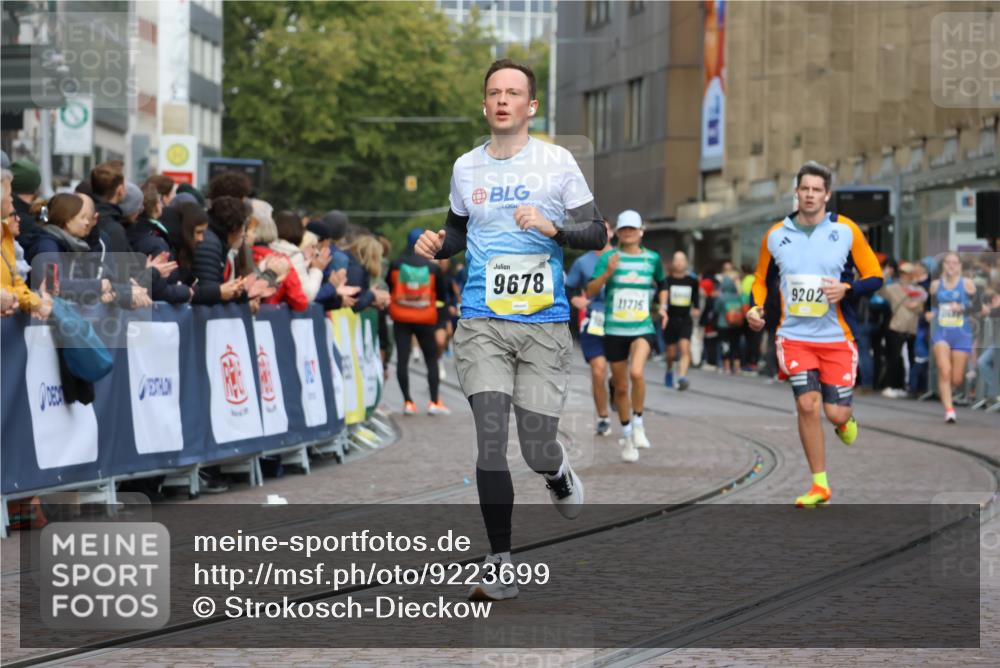 05.10.2025 - 20. swb-Marathon Bremen Strokosch-Dieckow http://msf.ph/oto/9223699 05.10.2025 10:45:00 Ziel 9202, 9590, 9678, 10091, 10568, 10633, 10851, 11362, 11715 meine-sportfotos.de