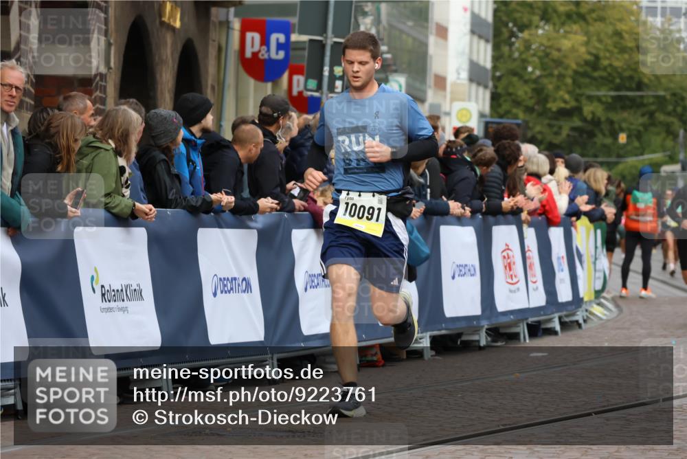 05.10.2025 - 20. swb-Marathon Bremen Strokosch-Dieckow http://msf.ph/oto/9223761 05.10.2025 10:45:07 Ziel 10091, 10431, 10822, 11488, 11715 meine-sportfotos.de