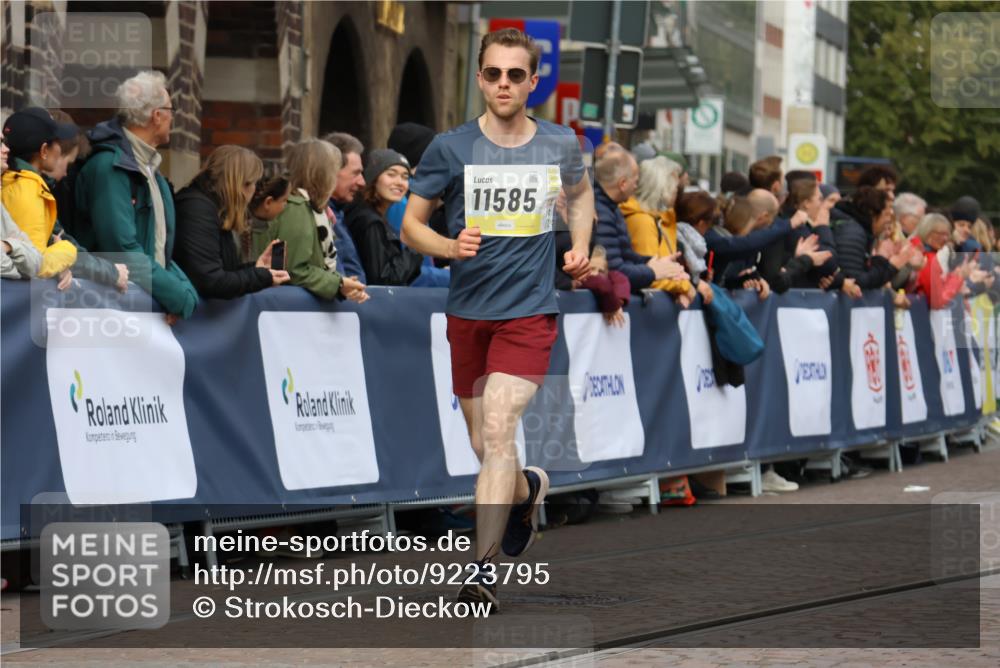 05.10.2025 - 20. swb-Marathon Bremen Strokosch-Dieckow http://msf.ph/oto/9223795 05.10.2025 10:45:27 Ziel 10447, 11346, 11403, 11585 meine-sportfotos.de