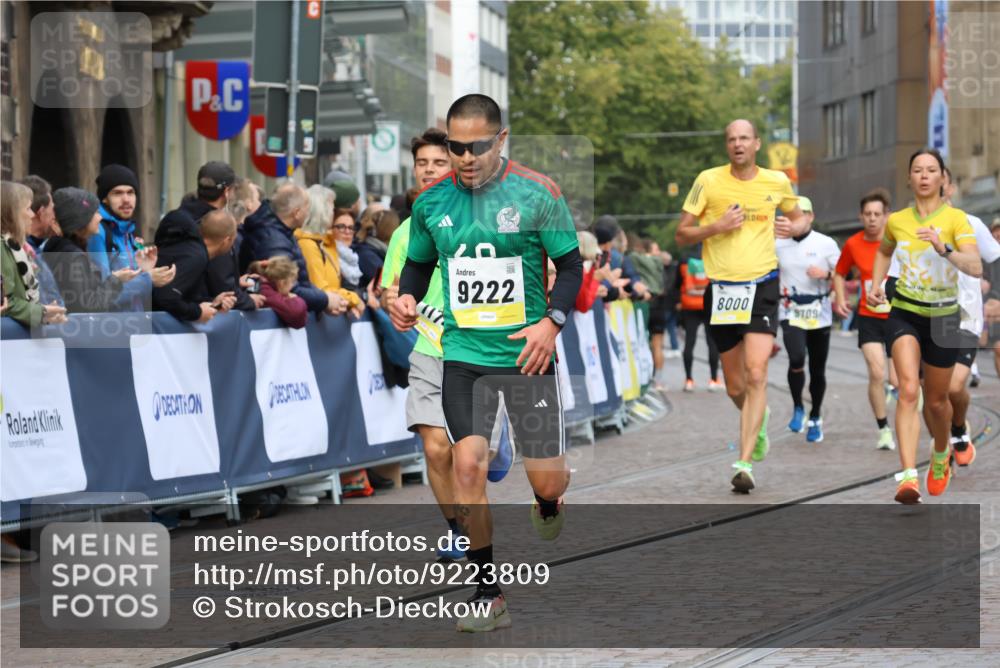 05.10.2025 - 20. swb-Marathon Bremen Strokosch-Dieckow http://msf.ph/oto/9223809 05.10.2025 10:45:37 Ziel 28, 8000, 9200, 9222, 9250, 9709, 10053, 10639, 10682, 10792, 11678, 11745 meine-sportfotos.de