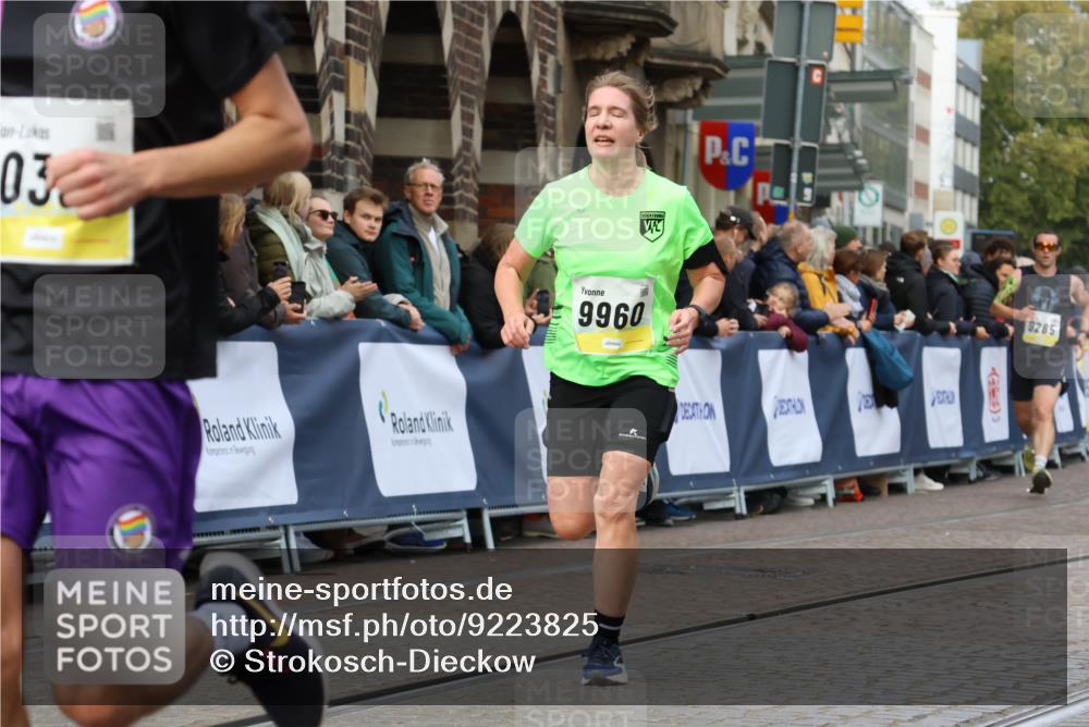 05.10.2025 - 20. swb-Marathon Bremen Strokosch-Dieckow http://msf.ph/oto/9223825 05.10.2025 10:45:49 Ziel 9285, 9960, 10350, 10773, 10823, 11617 meine-sportfotos.de