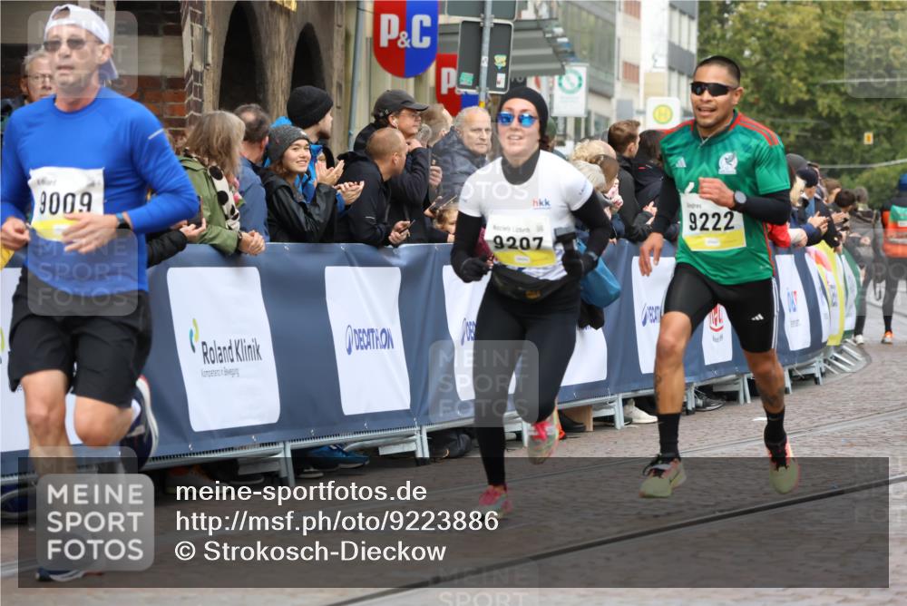 05.10.2025 - 20. swb-Marathon Bremen Strokosch-Dieckow http://msf.ph/oto/9223886 05.10.2025 10:46:34 Ziel 9009, 9207, 9366, 9961, 10268, 11268 meine-sportfotos.de