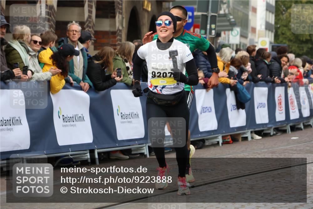 05.10.2025 - 20. swb-Marathon Bremen Strokosch-Dieckow http://msf.ph/oto/9223888 05.10.2025 10:46:35 Ziel 9009, 9207, 9366, 9961, 10268, 10411, 11268, 11327 meine-sportfotos.de