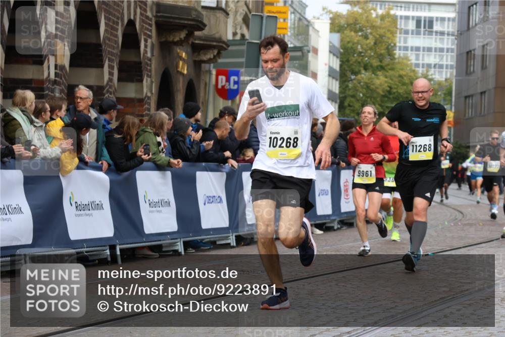 05.10.2025 - 20. swb-Marathon Bremen Strokosch-Dieckow http://msf.ph/oto/9223891 05.10.2025 10:46:37 Ziel 9009, 9207, 9366, 9961, 10268, 10411, 11268, 11327 meine-sportfotos.de