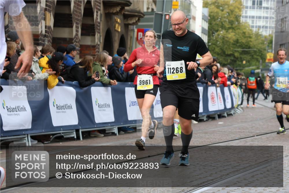 05.10.2025 - 20. swb-Marathon Bremen Strokosch-Dieckow http://msf.ph/oto/9223893 05.10.2025 10:46:39 Ziel 9366, 9961, 10268, 10277, 10411, 11268, 11327 meine-sportfotos.de