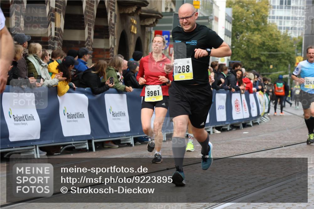 05.10.2025 - 20. swb-Marathon Bremen Strokosch-Dieckow http://msf.ph/oto/9223895 05.10.2025 10:46:39 Ziel 9366, 9961, 10268, 10277, 10411, 11268, 11327 meine-sportfotos.de