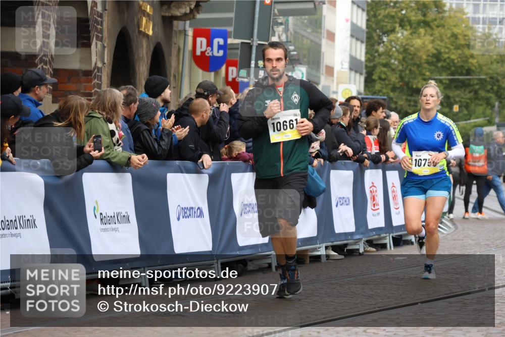 05.10.2025 - 20. swb-Marathon Bremen Strokosch-Dieckow http://msf.ph/oto/9223907 05.10.2025 10:46:49 Ziel 10277, 10661, 10750, 11189 meine-sportfotos.de