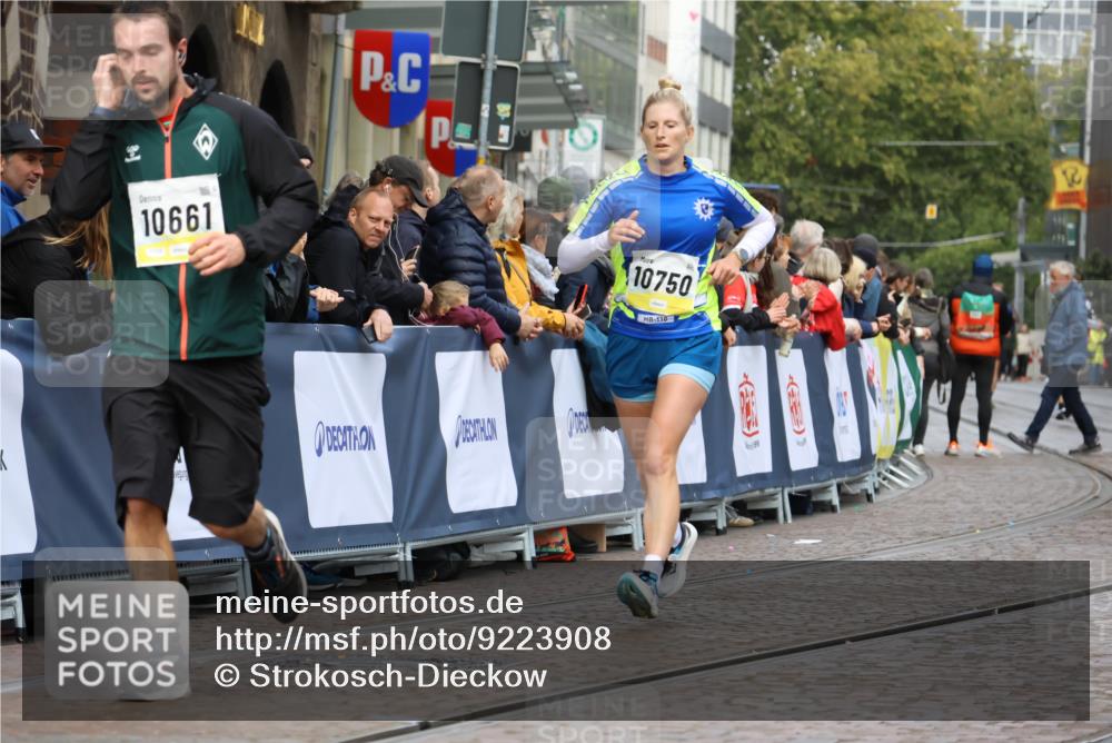 05.10.2025 - 20. swb-Marathon Bremen Strokosch-Dieckow http://msf.ph/oto/9223908 05.10.2025 10:46:50 Ziel 10277, 10661, 10750, 11189 meine-sportfotos.de