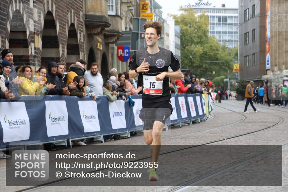05.10.2025 - 20. swb-Marathon Bremen Strokosch-Dieckow http://msf.ph/oto/9223955 05.10.2025 12:10:40 Ziel 15 meine-sportfotos.de