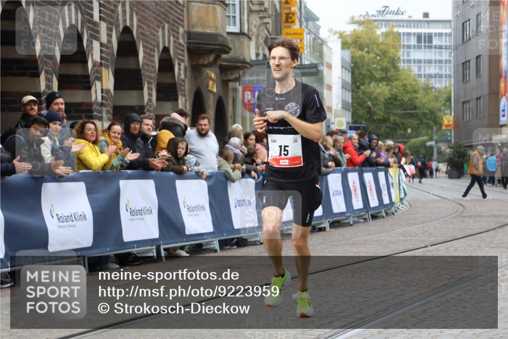 05.10.2025 - 20. swb-Marathon Bremen Strokosch-Dieckow http://msf.ph/oto/9223959 05.10.2025 12:10:40 Ziel 15 meine-sportfotos.de
