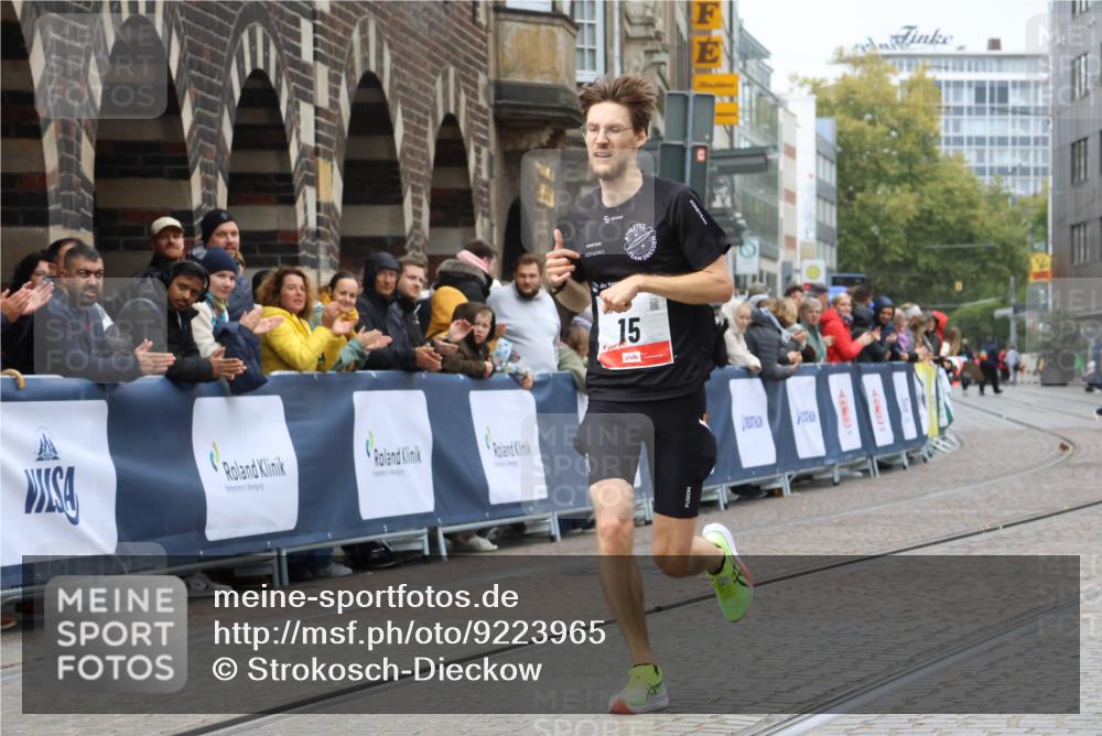 05.10.2025 - 20. swb-Marathon Bremen Strokosch-Dieckow http://msf.ph/oto/9223965 05.10.2025 12:10:40 Ziel 15 meine-sportfotos.de