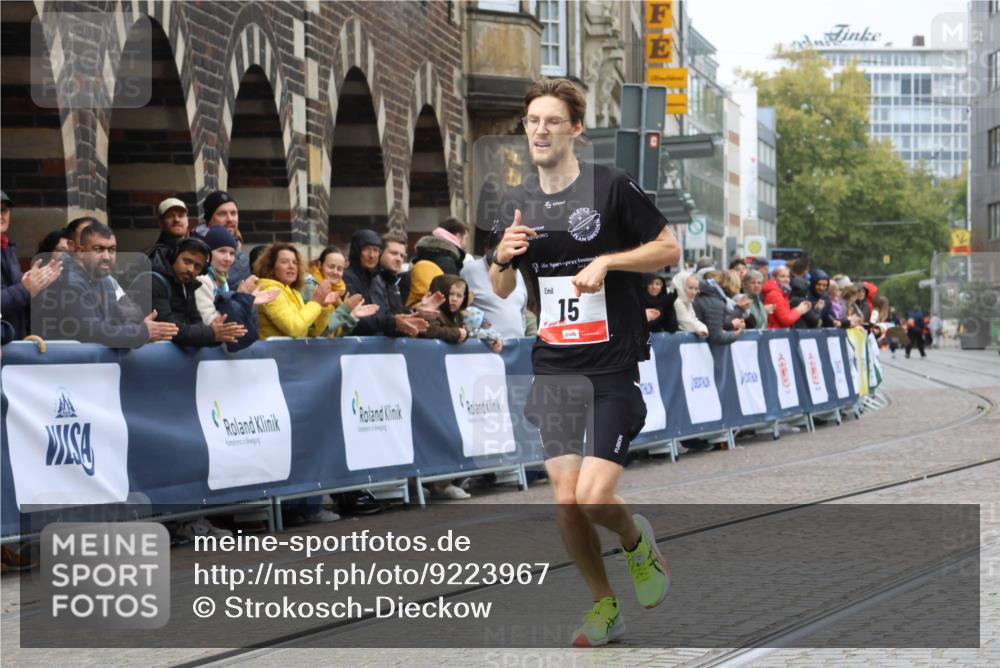 05.10.2025 - 20. swb-Marathon Bremen Strokosch-Dieckow http://msf.ph/oto/9223967 05.10.2025 12:10:40 Ziel 15 meine-sportfotos.de