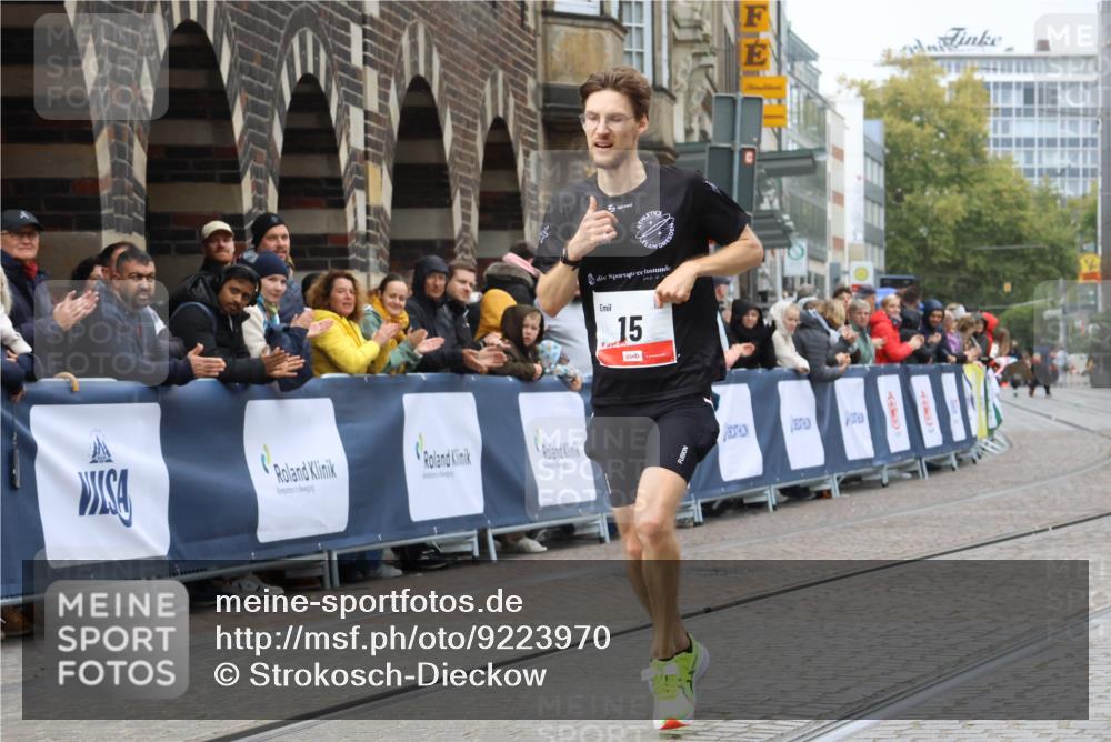 05.10.2025 - 20. swb-Marathon Bremen Strokosch-Dieckow http://msf.ph/oto/9223970 05.10.2025 12:10:40 Ziel 15 meine-sportfotos.de