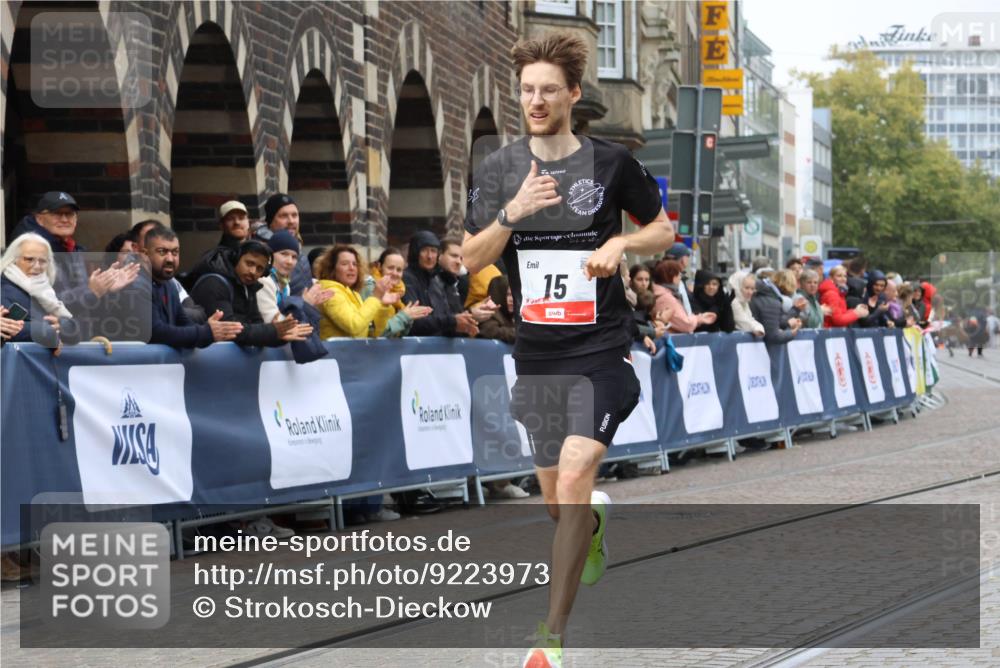 05.10.2025 - 20. swb-Marathon Bremen Strokosch-Dieckow http://msf.ph/oto/9223973 05.10.2025 12:10:40 Ziel 15 meine-sportfotos.de