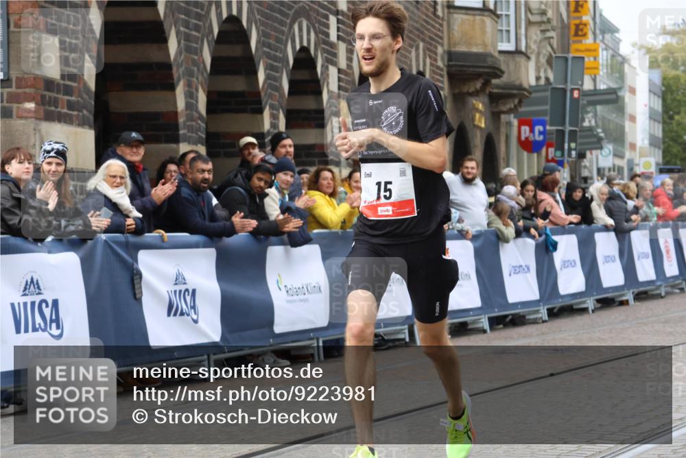 05.10.2025 - 20. swb-Marathon Bremen Strokosch-Dieckow http://msf.ph/oto/9223981 05.10.2025 12:10:41 Ziel 15 meine-sportfotos.de
